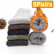 5 Pairs Thick Wool Thermal Socks – Unisex Winter Warm Cotton Blend, Cozy Christmas Socks for Cold Weather, Durable & Moisture-Wicking, Fits Sizes 6-12