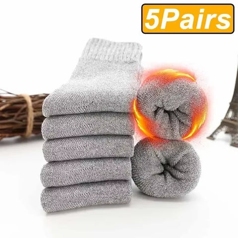 5 Pairs Thick Wool Thermal Socks – Unisex Winter Warm Cotton Blend, Cozy Christmas Socks for Cold Weather, Durable & Moisture-Wicking, Fits Sizes 6-12